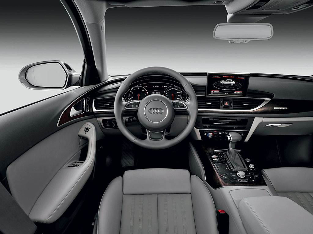 Интерьер Audi A6 (2011)