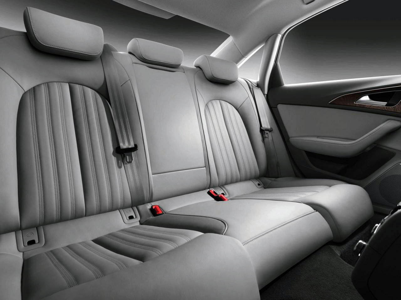 Задние сиденья Audi A6 (2011)