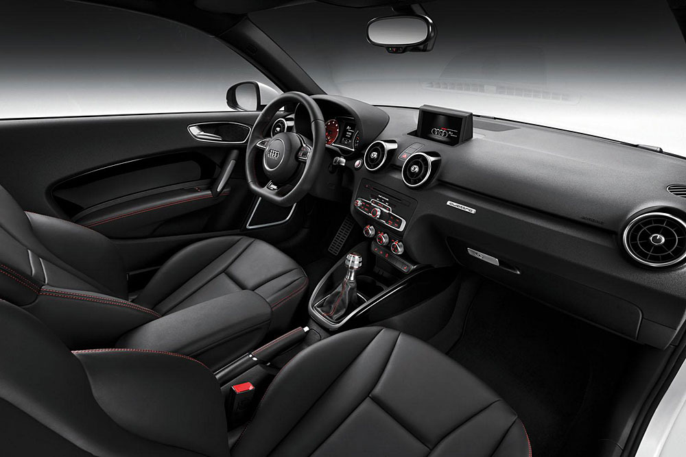 Салон Audi A1 quattro
