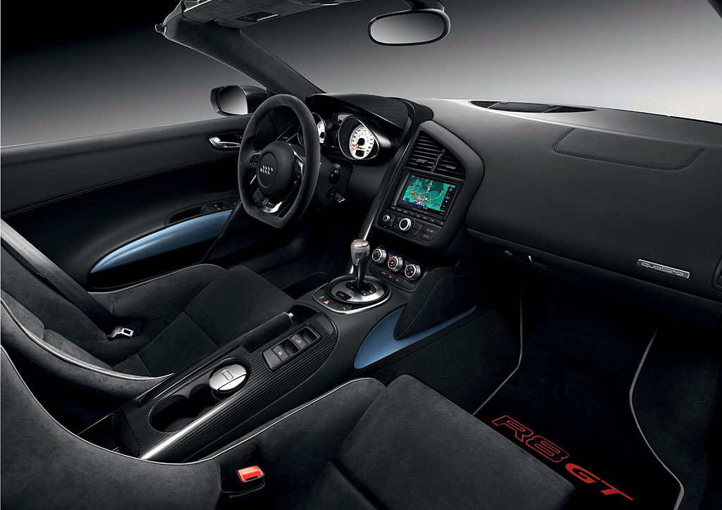 Салон Audi R8 GT Spyder (2011)