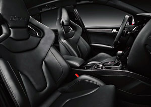  Audi RS 4 Avant III