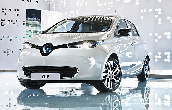Электромобиль Renault Zoe (Женевский автосалон 2015)