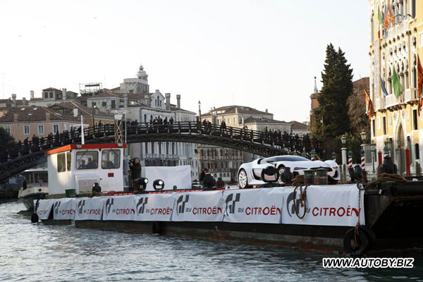 Citroen GT на карнавале в Италии (2010)
