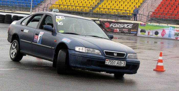 Чемпионат по скоростному маневрированию на автомобилях: финал в Пинске (2014)