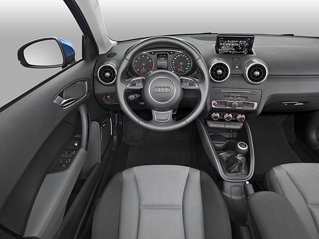  Audi A1 Sportback (2015)