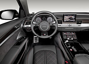 Интерьер Audi S8 Plus (2015)