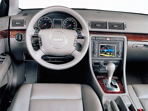 Audi A4 B6 (второе поколение, 2000–2004)
