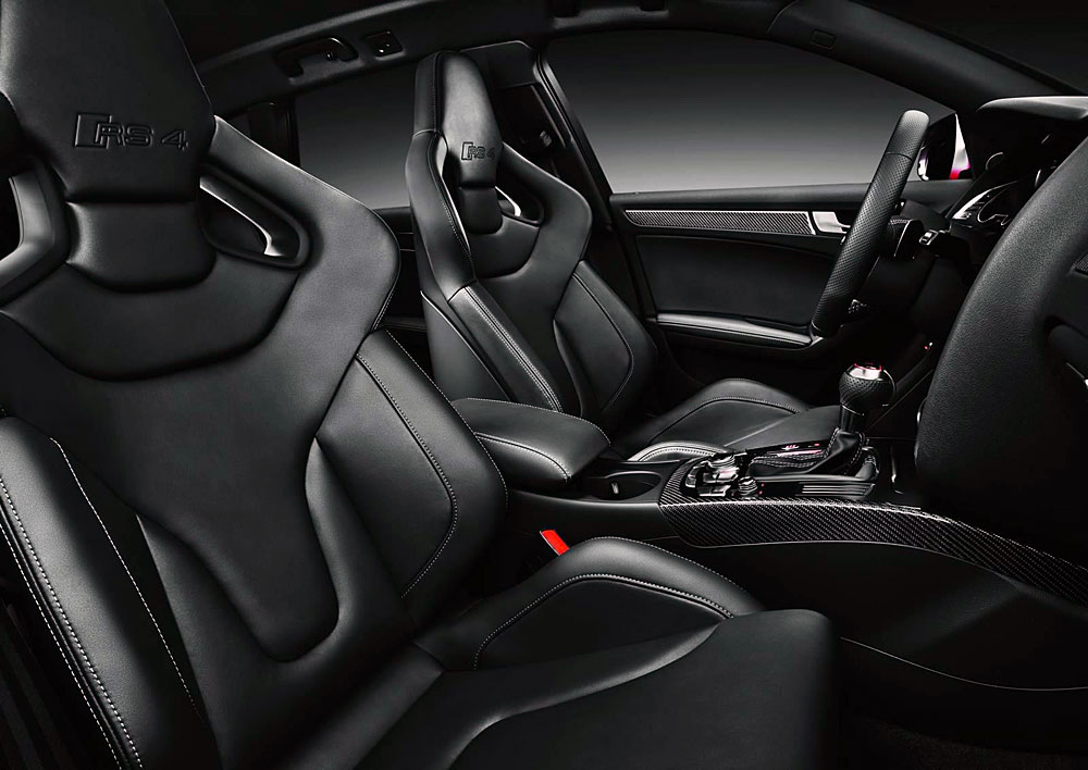 Салон Audi RS 4 Avant III