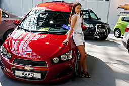 Девушки на Моторшоу 2011 (стенд Chevrolet)