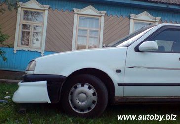 Бампер Renault 19