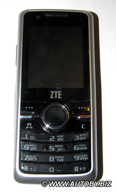 3G-телефон ZTE T100 (лицевая сторона)