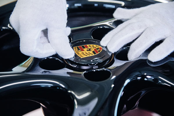 Создание Porsche 911 Turbo Project Gold (2018)
