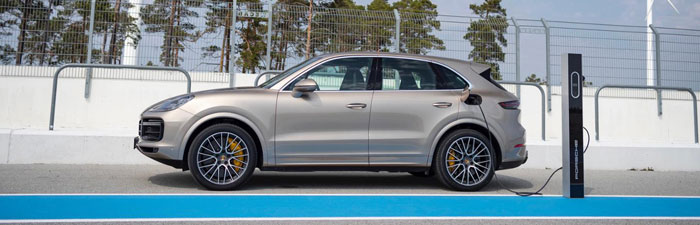 Porsche Cayenne Turbo S E-Hybrid (2019)